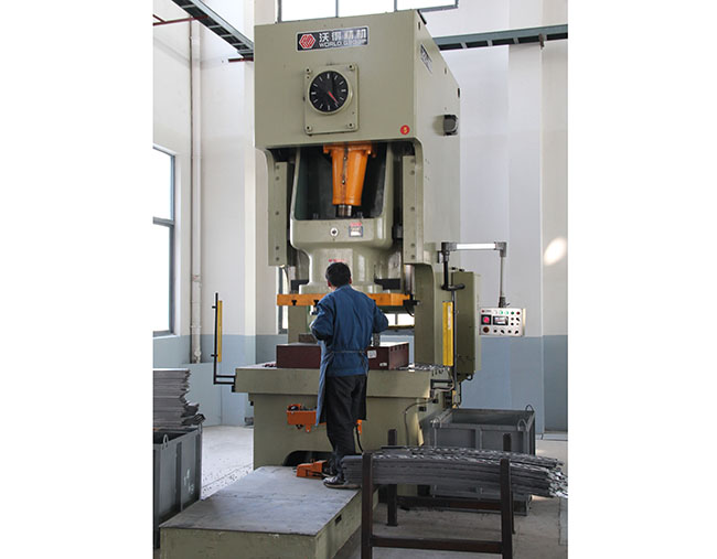 ��ʽ�̶�̨ѹ����