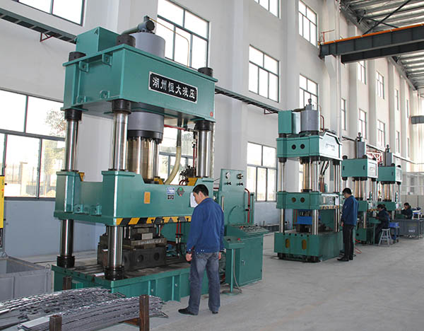 ����Һѹ��ϵ��